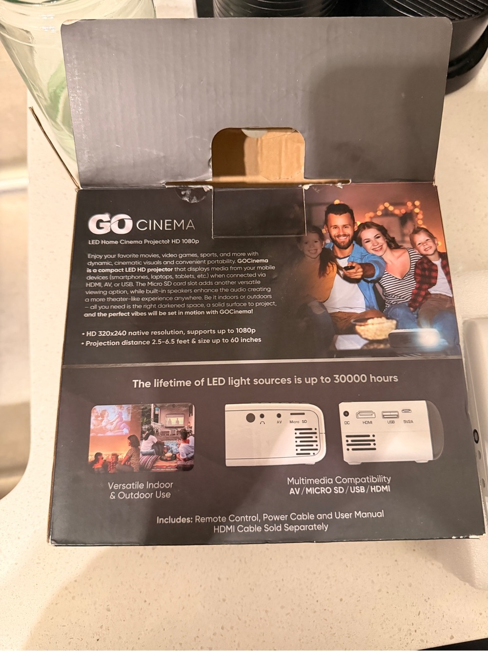 Portable LED Projector - Picture 5 of 6